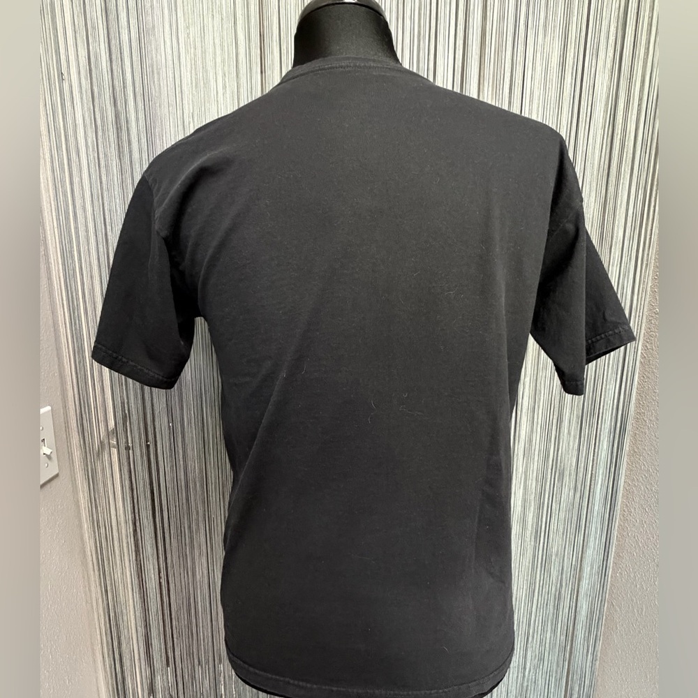 Hard Rock Cafe Black and Blue Graphic Tee - Picture 6 of 7